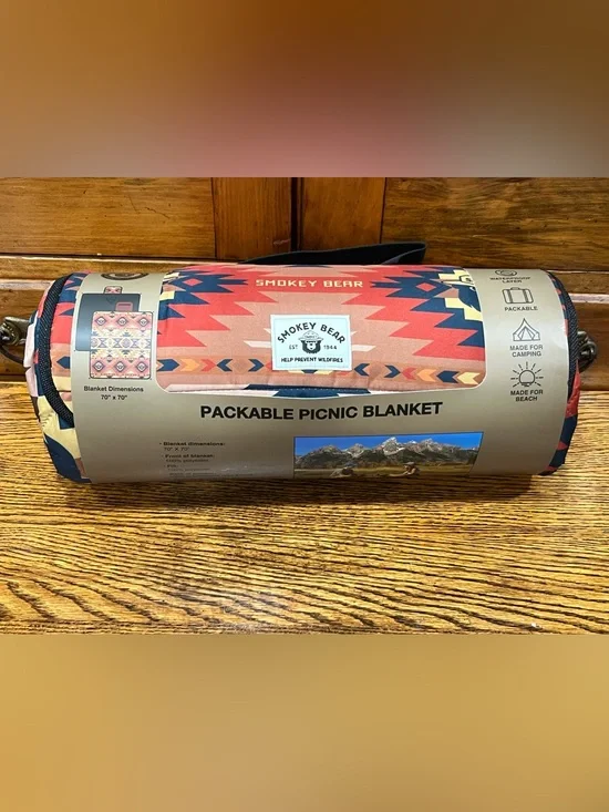 Smokey Bear Packable Picnic Blanket 70