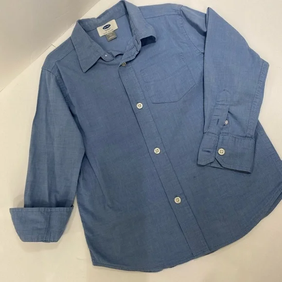 like new ⭐️OLD NAVY 👕BOY SHIRT XS/5