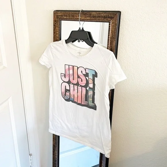 Old Navy Just Chill girls short sleeve t-shirt