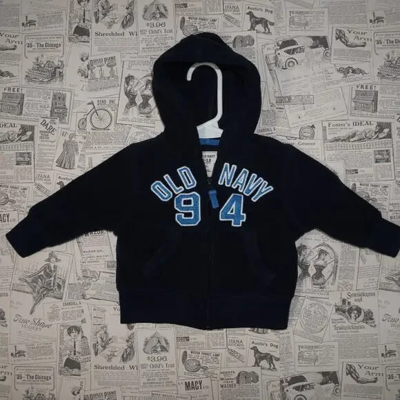 6-12 - Vintage Y2K Old Navy Hoodies description arc logo