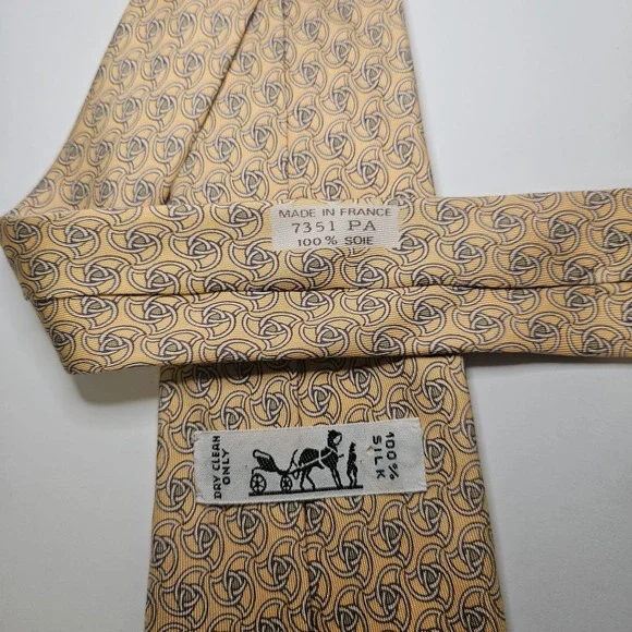 VTG Hermes Yellow 100% Silk Tie Chain Link‎ Pattern Made In France 7351 PA 90's