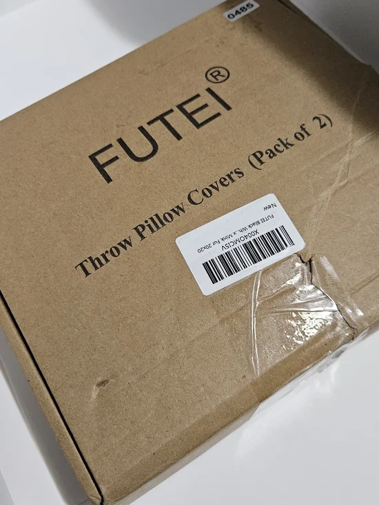 FUTEI Faux Cashmere Throw Pillow Covers Black & White Geometric (Set of 2) NIB