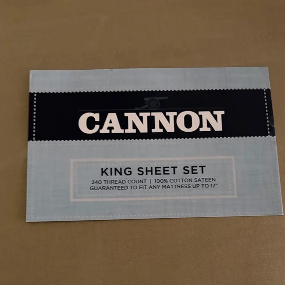Sheet set 4 piece new king size 240 thread count cotton sateen flat