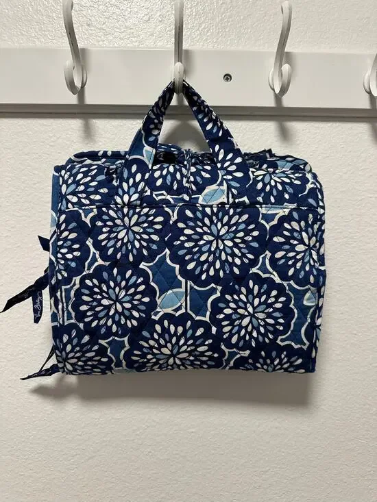Vera Bradley Quilted Hanging Travel Organizer