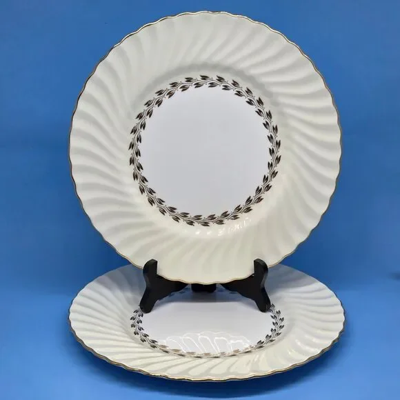 Minton Cheviot Gold Laurel Wreath 10 1/2