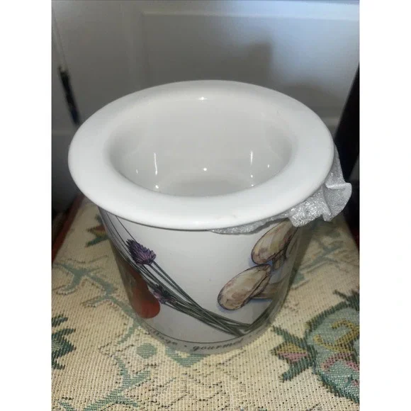 Gourmet Village Two Piece Dip Chiller Garden Vegetables Ceramic Heavy Great Qual