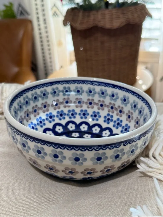 Boleslawiec Polish Pottery Daisy Flower 16oz Bowl. Handmade.6.5”