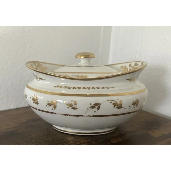 Royal Crown Derby Porcelain Sugar Bowl W/Lid White Gold Hand Painted‎