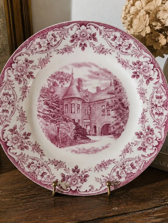Vintage Wedgwood Fairleigh Dickinson College Castle Mulberry Plate – England