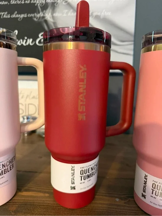 Stanley Red Quencher Tumbler with Handle