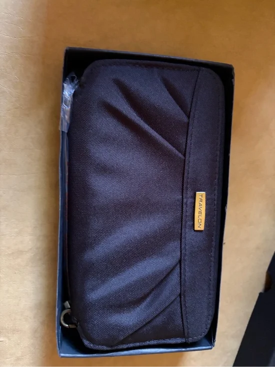 Travelon Black Zippered Travel Wallet