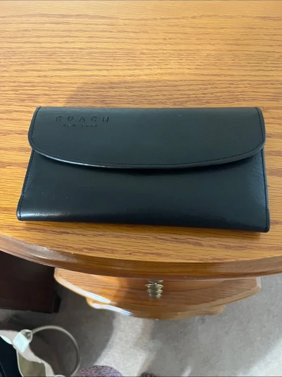 Coach Black Leather Men's Clutch Wallet