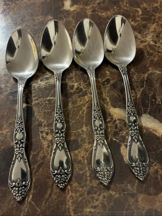 Oneida Huntington Floral-Handle Teaspoon Set of 4