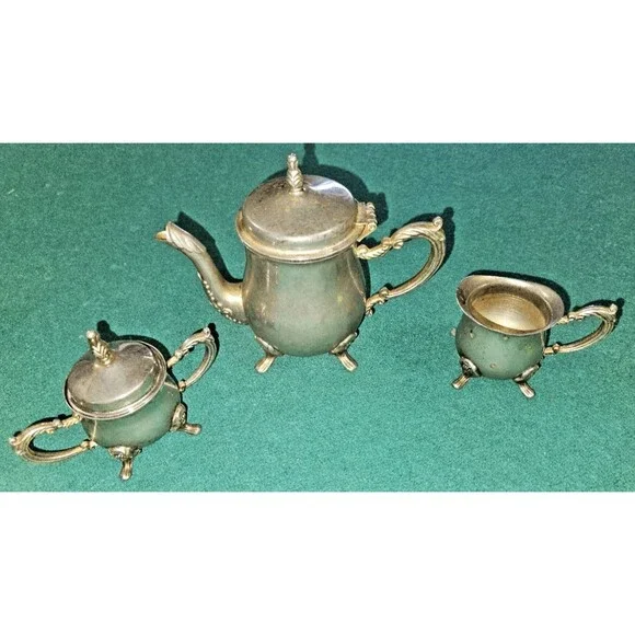 Vintage International Silver Company Silverplate Tea Set 3 Piece pot sugar
