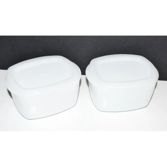 Vtg Fire King Milk Glass Refrigerator Bowls Dishes w/ Lids Set of 2