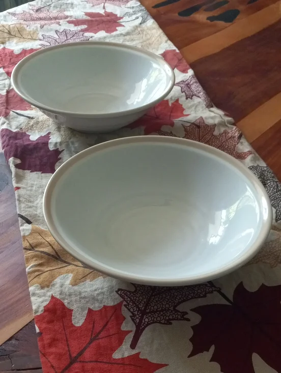 Set of 2 International Tableworks Bowls - White Maple Pattern YM001