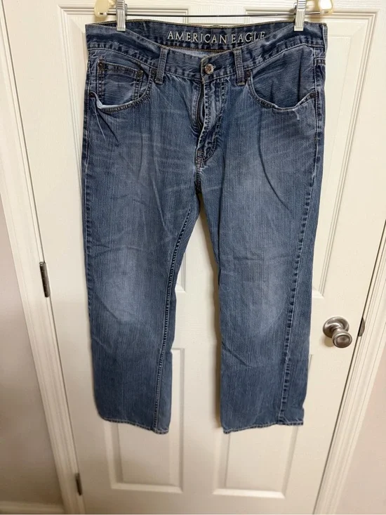 American Eagle Outfitters Low Rise Boot Jeans size 38x 30.