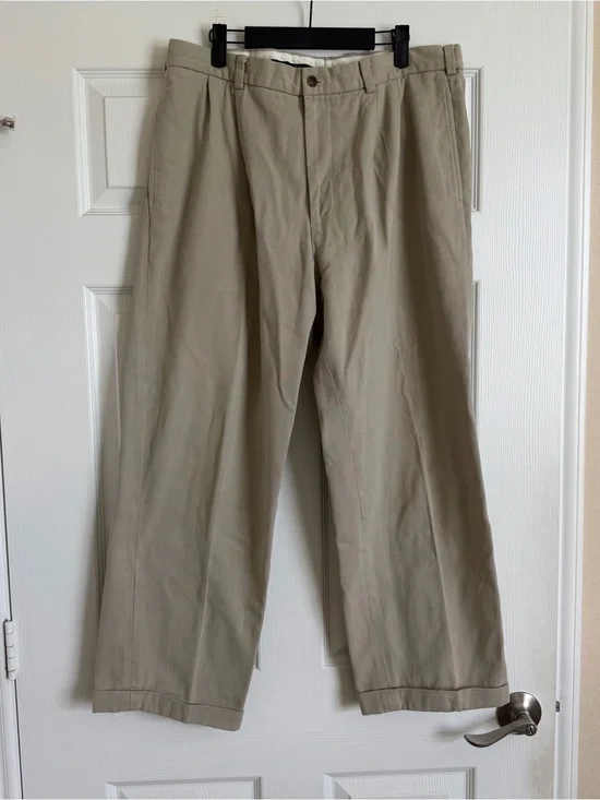Brooks Brothers Men's Khaki Straight-Leg Dress Pants