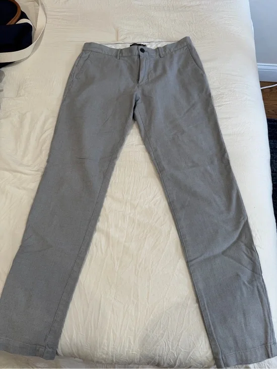 Club Monaco Men's Gray Chino Pants
