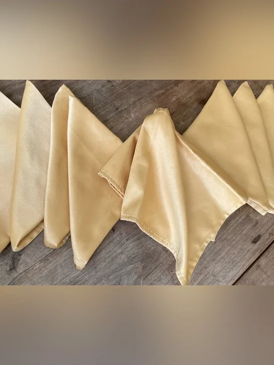 Set of 9 Bright Gold 18
