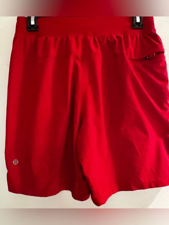 Used Lululemon Men’s T.H.E. Short 7” Linerless