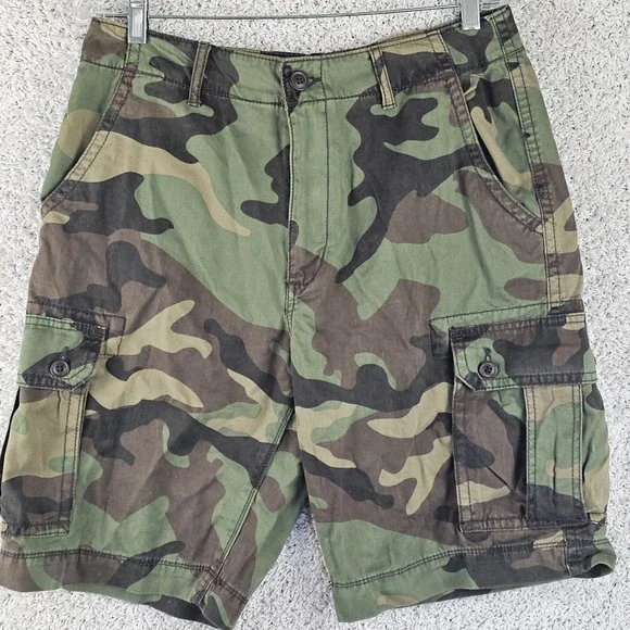 Vintage Y2K Arizona Jean Co. Woodland Camo Cargo Shorts Sz 32 Gorpcore NWT NOS