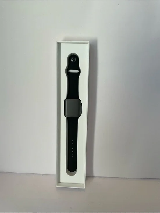 NWT/In Box Apple Watch 2017 Series 3 Smartwatch