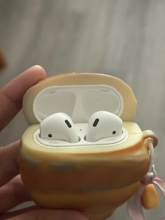 Apple White Earbuds with Cream Marbled Case
