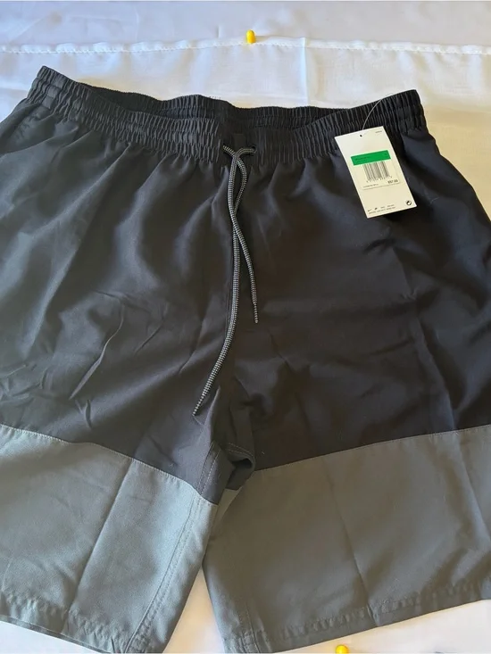 Nike Men's Split 9” Volley Swim Trunks  Black  XL