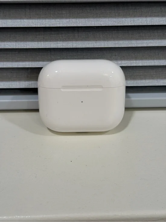 Airpods Earbuds - Lightning Charger