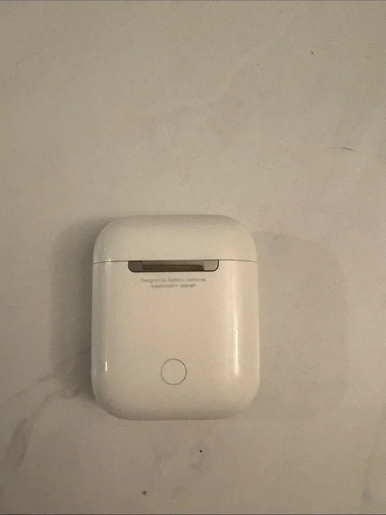 Apple White Wireless Earbuds with Pairing Button