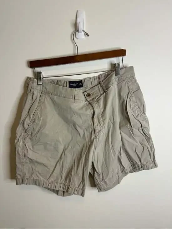 Abercrombie & Fitch Light Khaki Men’s shorts size large