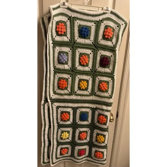 Vtg Granny Square Crochet Afghan 3d Flowers‎ Multicolor 48x48 Handmade Blanket
