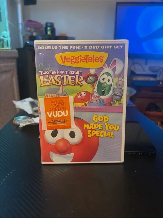 'Twas The Night Before Easter / God Made You Special - DVD (White)