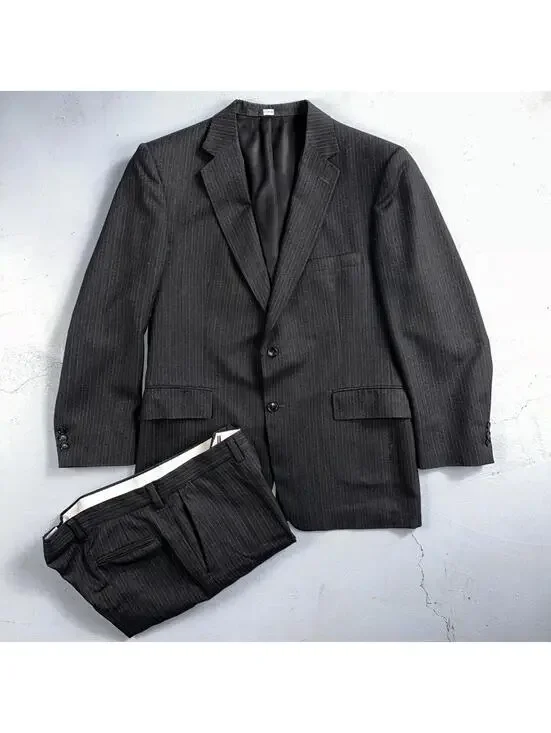 VTG Botany 500 Couture 42 USA MADE 2Pc Black/Gray Pinstriped Wool Suit