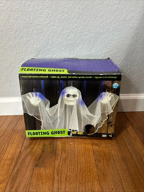 Gemmy 2005 Floating Ghost Animated Halloween Prop Working