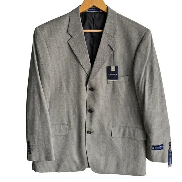 Stafford Essentials Men's Gray‎ Herringbone Classic Fit Sports Coat 42 Short NWT