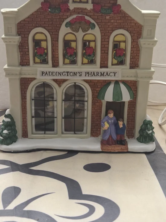 Vtg Victorian Village Christmas Decoration Lights Up