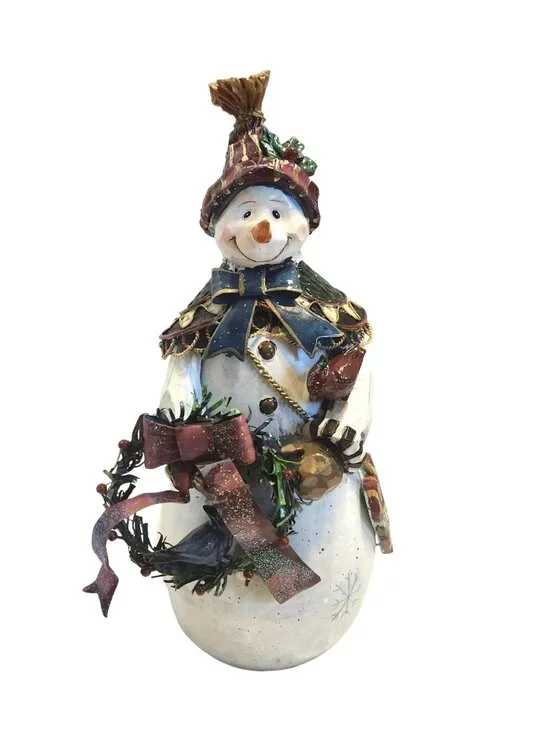 Decorative Snowman Figurine Festive Accents Wreath Heart Ornament Winter Decor
