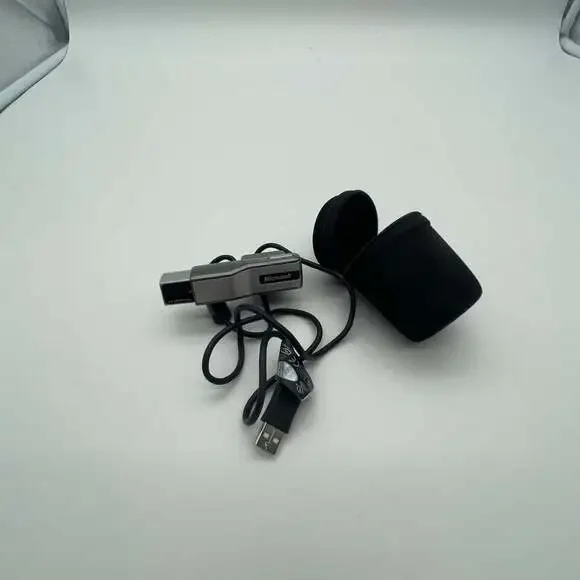 Microsoft LifeCam NX-6000 2.0‎ Megapixel Laptop Webcam with Travel Case