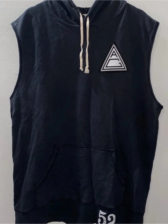 ROF GRACIE sleeveless hoodie