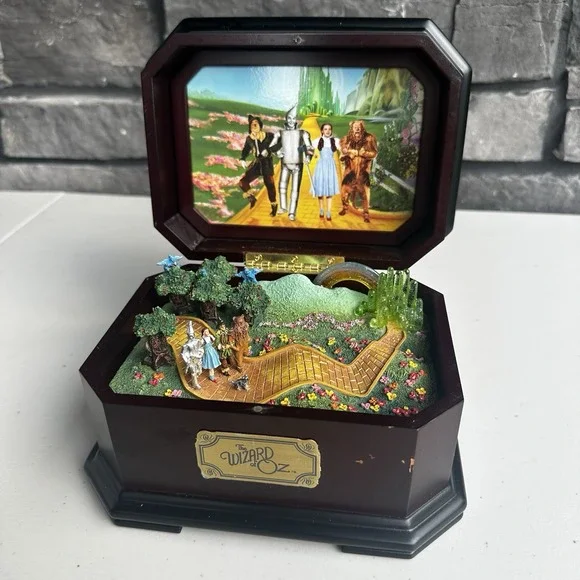 Ardleigh Elliott Wizard of Oz Music Box Follow The Yellow Brick Road - Vintage