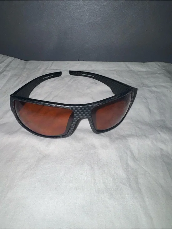 Men's Carbon-Texture driving golf Sunglasses with Amber Lenses