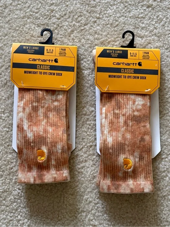 NWT 2 Pairs of Carhartt Men’s Tie Dye Crew Socks. Size Large.