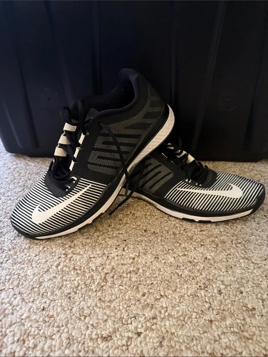 Nike Zoom Speed TR3 Men’s Size 9 Black White Training Shoes 804401-017