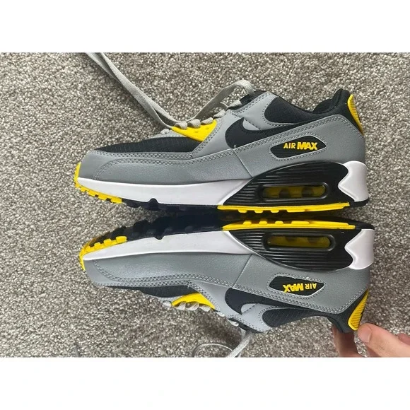 Nike Air Max 90 Mens Sneaker Classic Batman SIZE 8 DH4619-003 Running Basketball