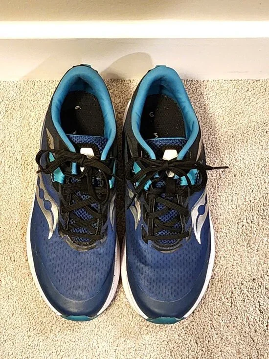 Saucony Ride 15 unisex running shoes (size 7 women's/5.5 youth/5.5 men's)