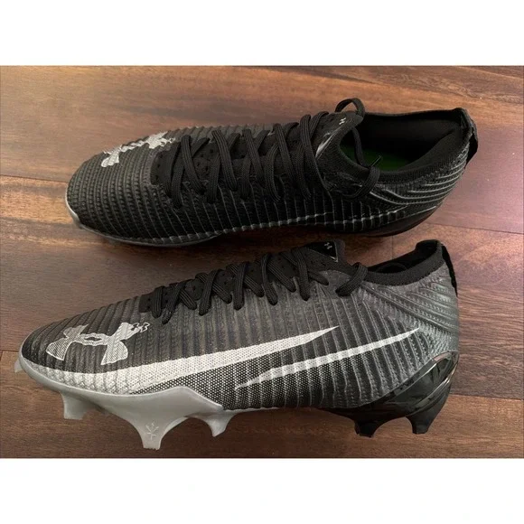 New Mens Under Armour Blur Pro Football Cleats Size 10 Black Gray