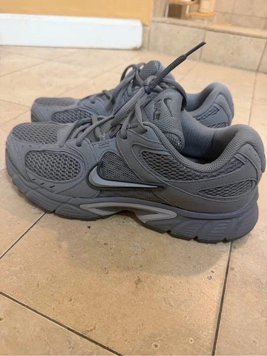 Nike shoes men