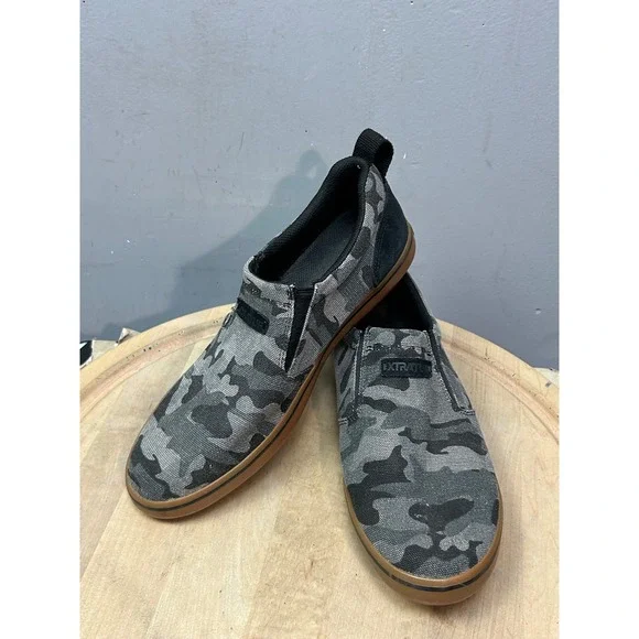 Xtratuf Deck Shoes Men 11 Gray Camo Sharkbyte Slip On 110020 HDZ Boating Fishing